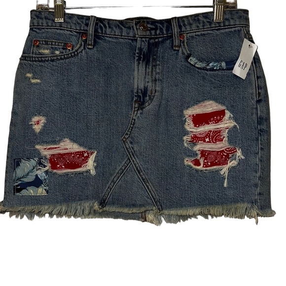 GAP Denim Patchwork Distressed Medium Wash Mini Skirt NWT Sz 27 - Picture 2 of 13